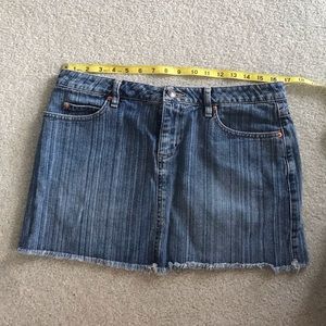 Old Navy blue jean skirt.